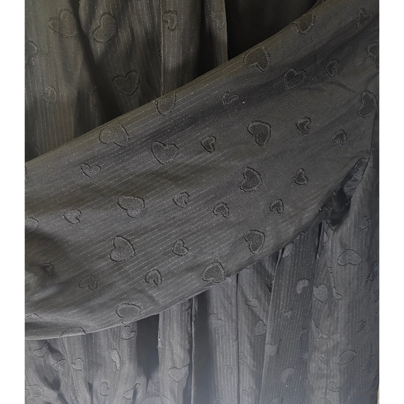 Torrid Blouse, Black Heart, tie front Cold Shoulder Long Sleeve Shirt, size 1X - Picture 5 of 7